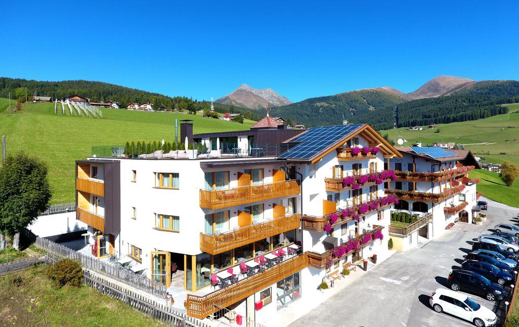 Hotel Kristall マランツァ エクステリア 写真